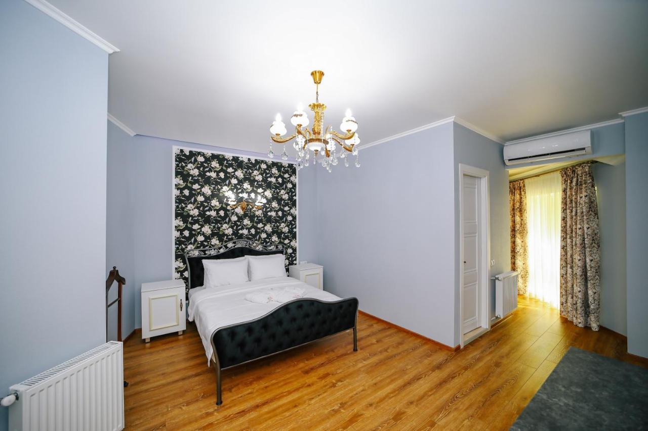 Rose Hotel Vake Tiflis Exterior foto